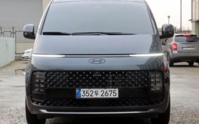 수원중고차판매 스타리아 4WD 디젤 라운지 인스퍼레이션 매물 사진 3 - 2024/11 40,000km